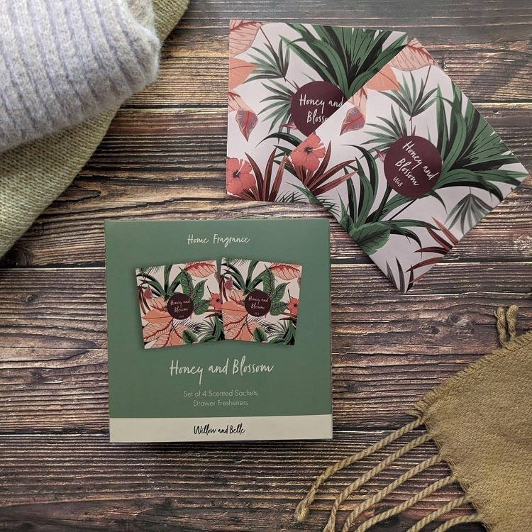 Willow and Belle Scented Sachet - Set of 4 Honey and Blossom - Tropical Design - Fragranced Sachets