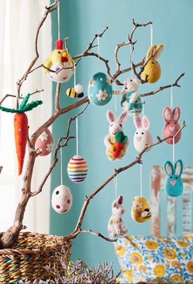 Felt Chick in Egg Decoration