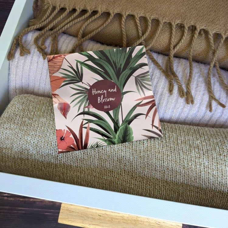 Willow and Belle Scented Sachet - Set of 4 Honey and Blossom - Tropical Design - Fragranced Sachets