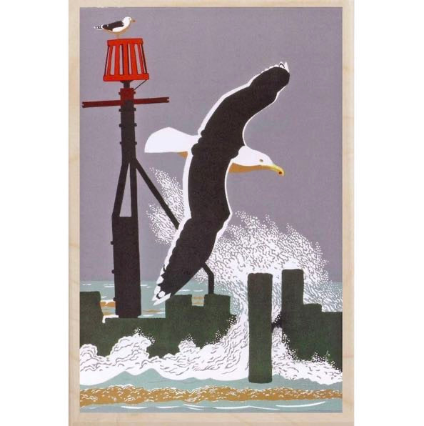 Seaside gull the wooden postcard